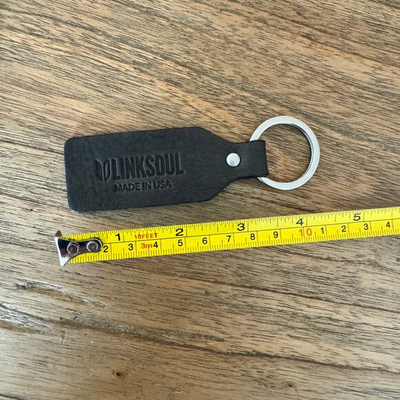 Linksoul Leather Keychain - Black - Picture 4 of 4